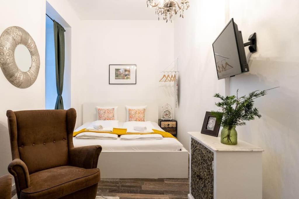 Practical 1Br Flat By Center By Hm Apartamento Viena Exterior foto