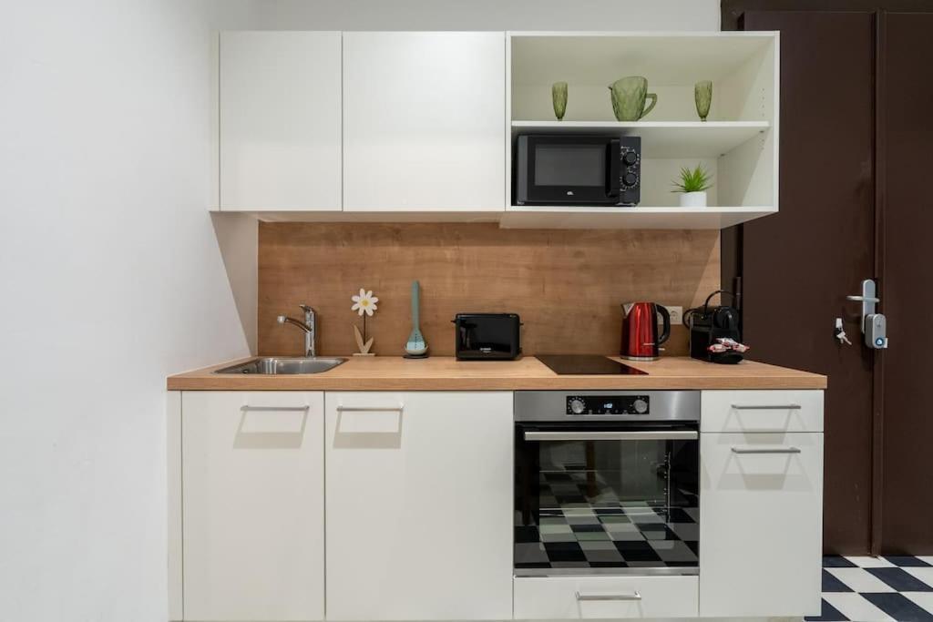 Practical 1Br Flat By Center By Hm Apartamento Viena Exterior foto